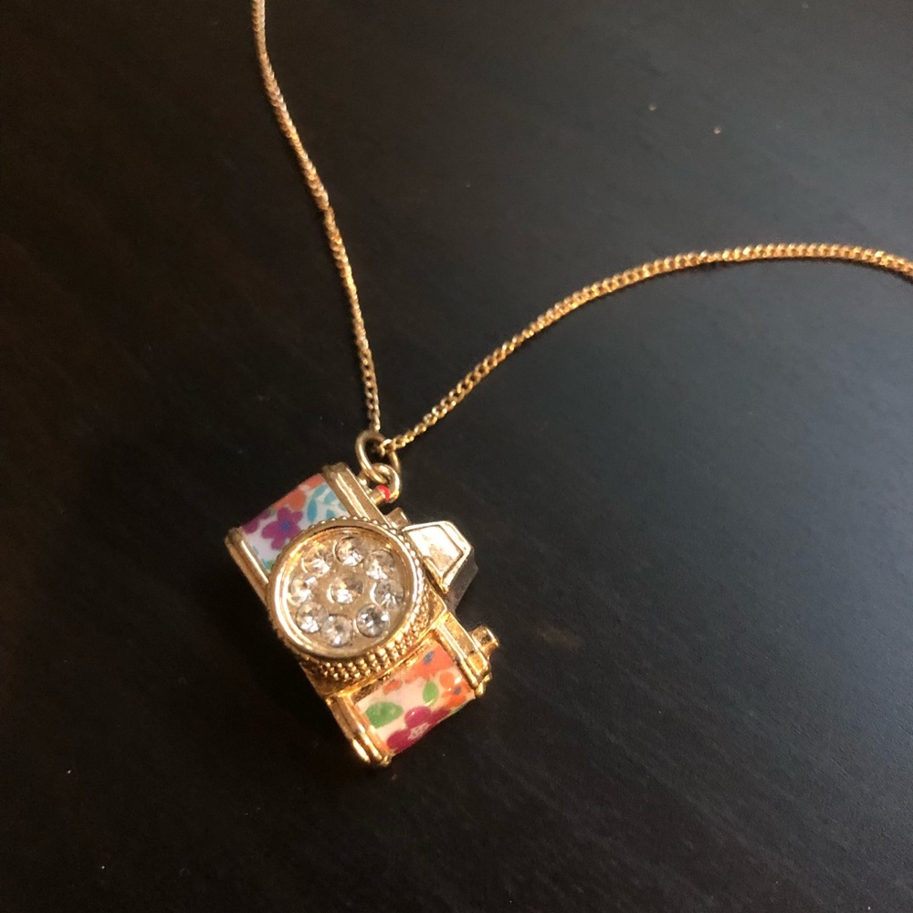 Camera necklace